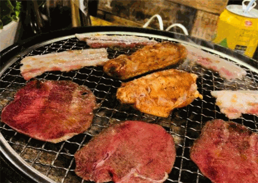 燚青春东北泥炉烤肉官网加盟总部电话号码是多少?