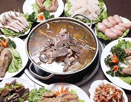 小龙坎完成新一轮融资：使用过期肉、剩菜二次售卖员工无证上岗澳门永利皇宫- 永利皇宫官网- 永利皇宫娱乐城 2025